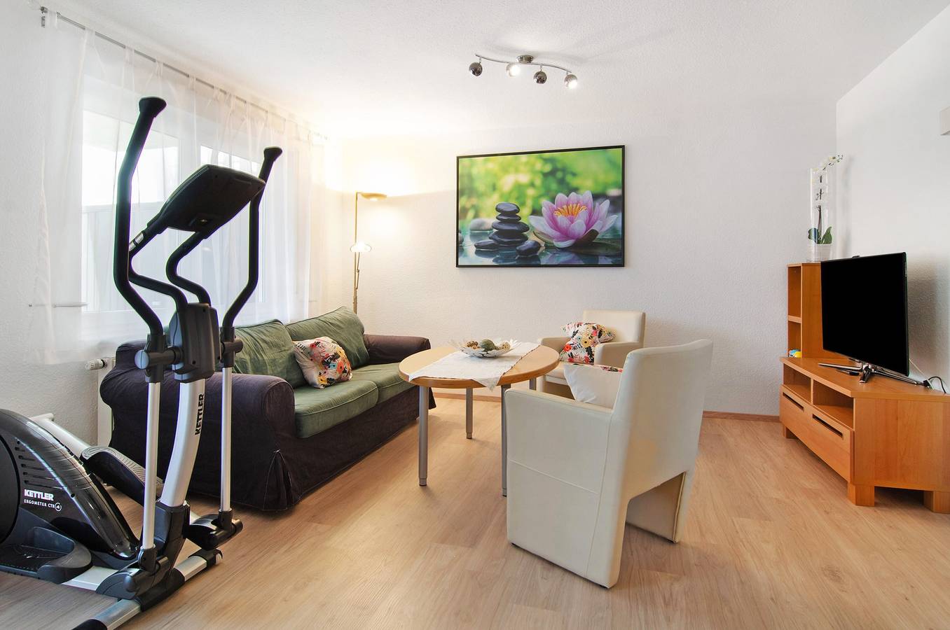 Entire apartment, Apartment 'Renner' with Private Terrace and Wi-Fi in Daisendorf, Region Bodensee-Oberschwaben