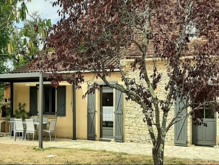 Location de vacances pour 5 personnes, avec terrasse ainsi que piscine et jardin, adapté aux familles à Salviac - 2