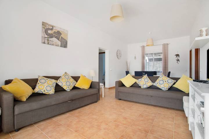 Villa "Molina" with Private Pool, 2 Private Terraces & Wi-Fi in Playa Blanca, Yaiza