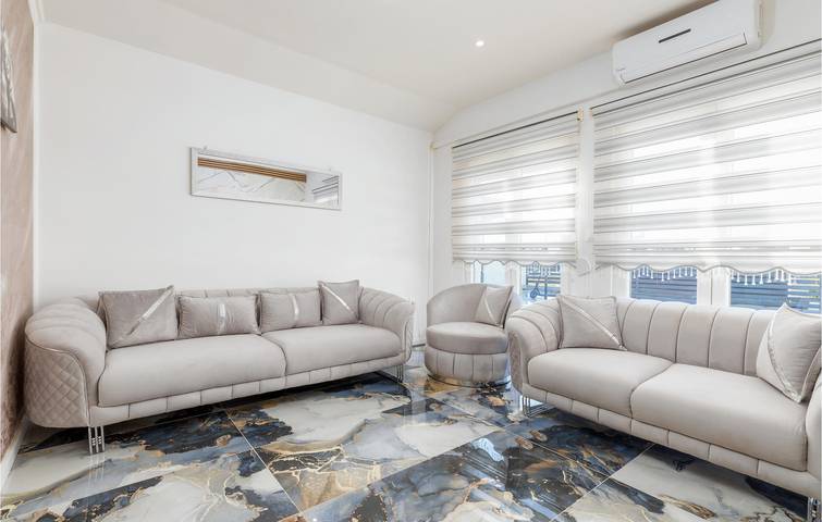 Ferienhaus für 10 Personen, mit Terrasse und Pool in Fazana - 3