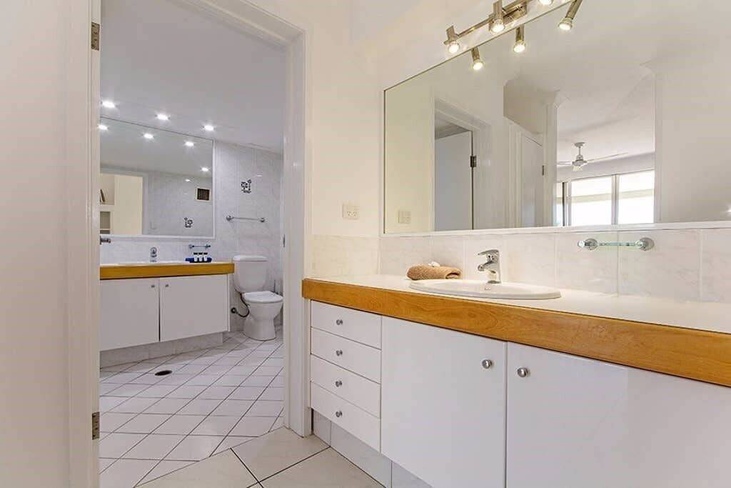 Ganze Wohnung, Beachfront Lagoon Lodge 002 in Hamilton Island