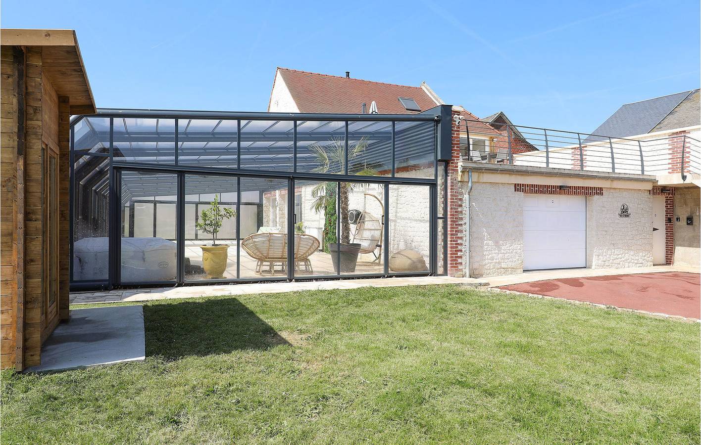 Appartement confortable avec piscine, jardin et WiFi in Léglantiers, Oise