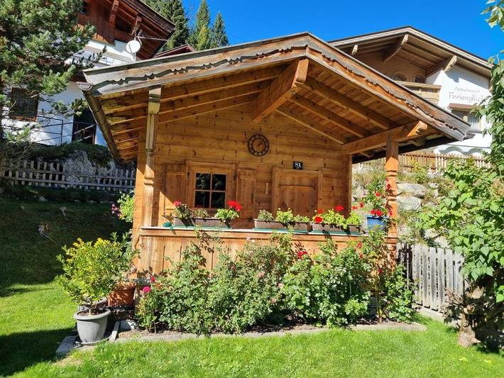 Ferienwohnung für 4 Personen, mit Balkon und Terrasse sowie Garten und Ausblick in Gerlos - 3