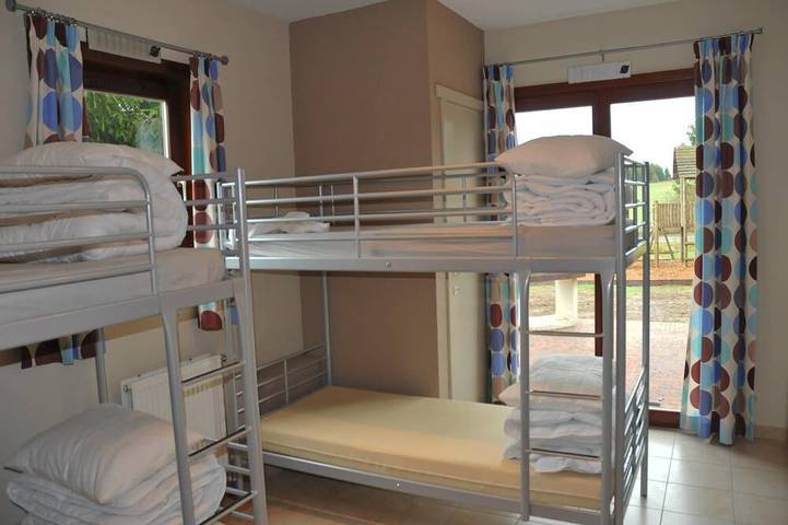 Location de vacances pour 18 personnes, avec jardin ainsi que sauna et terrasse, animaux acceptés à Houyet - 3