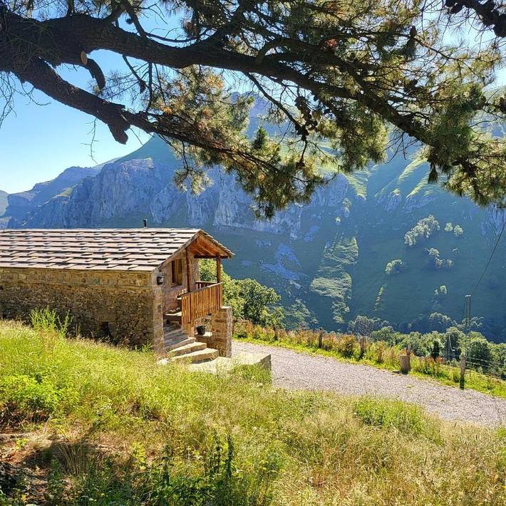 Apartamento para 4 personas, con Balcón y Terraza además de Jardín y Sauna en San Roque de Riomiera