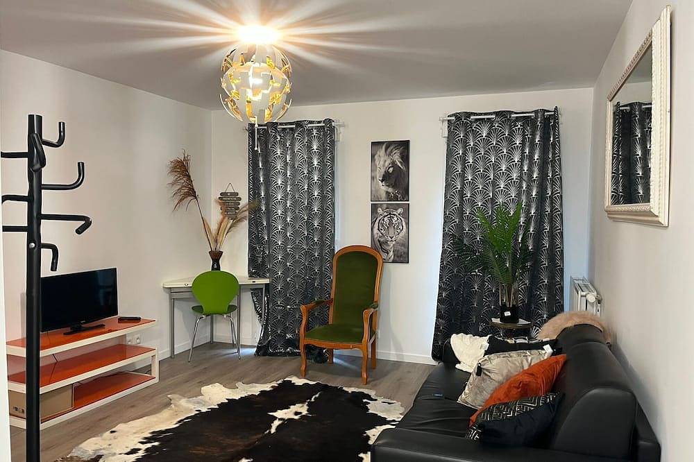 Apartamento entero, Cosy, Chic Studio 5Km From Paris (Noisy-Le-Sec) in Noisy-le-Sec, Sena-Saint Denis