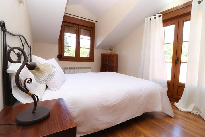 Gîte pour 4 personnes, avec jardin ainsi que vue et piscine à Arenas de San Pedro - 3