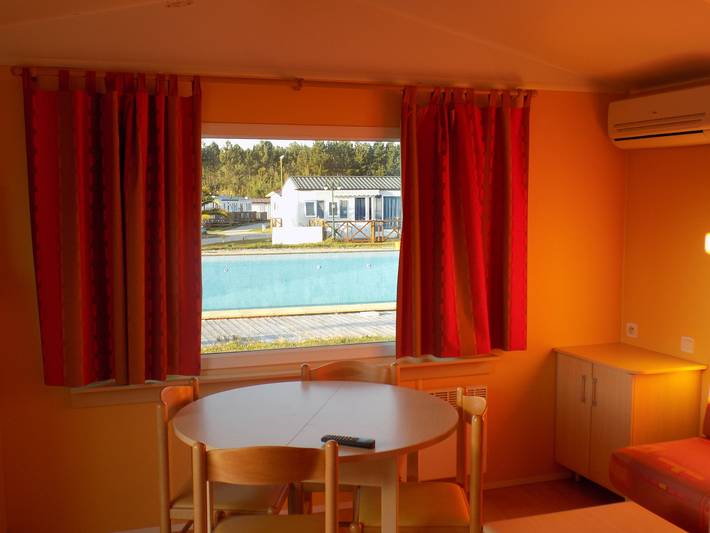 Bungalow para 5 pessoas, com terraço e jardim e ainda vista em Leiria distrito