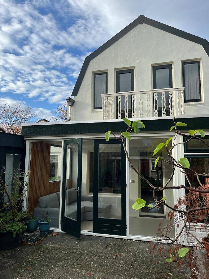 Vakantiehuis voor 4 personen, with Balkon and Terras as well as Tuin and Uitzicht in Gouda