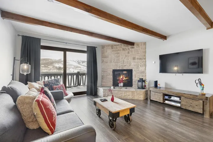 Casa de vacaciones para 6 personas, con terraza además de vistas y vistas al lago - 1