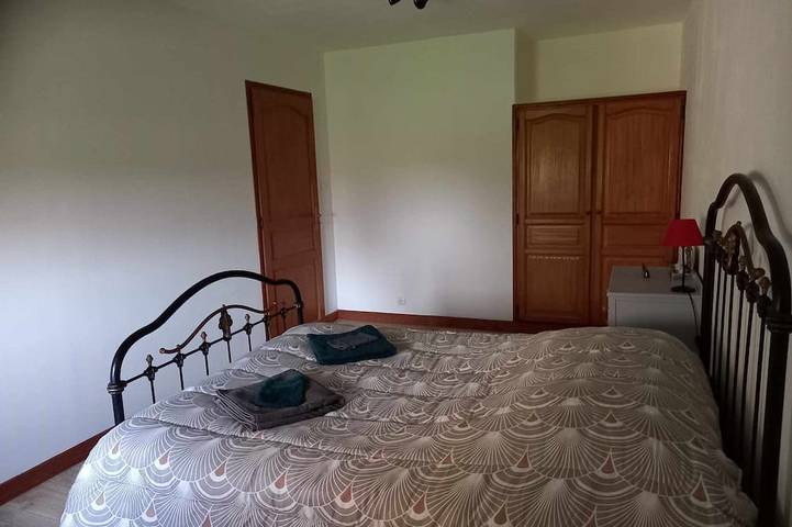 Location de vacances pour 6 personnes, avec piscine à Savigné - 2