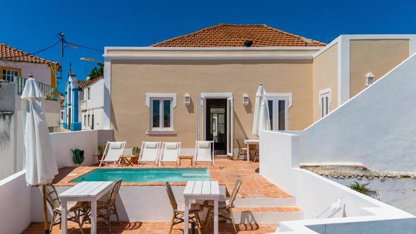Ferienwohnung für 2 Personen, mit Terrasse und Pool sowie Ausblick