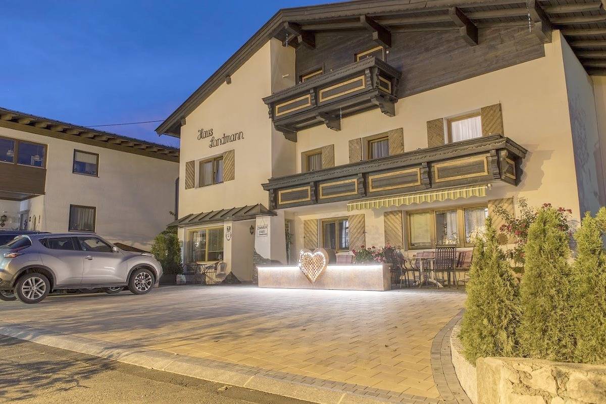 Ganze Ferienwohnung, Appartement mit 1 Schlafzimmer + 1 Wohnschlafraum in Ellmau - SkiWelt, Ellmau