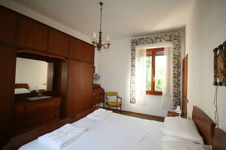 Geräumige Familienvilla in Barga mit weitläufiger Terrasse, atemberaubender Aussicht und kostenloses Wifi in Barga, Parco Regionale delle Alpi Apuane