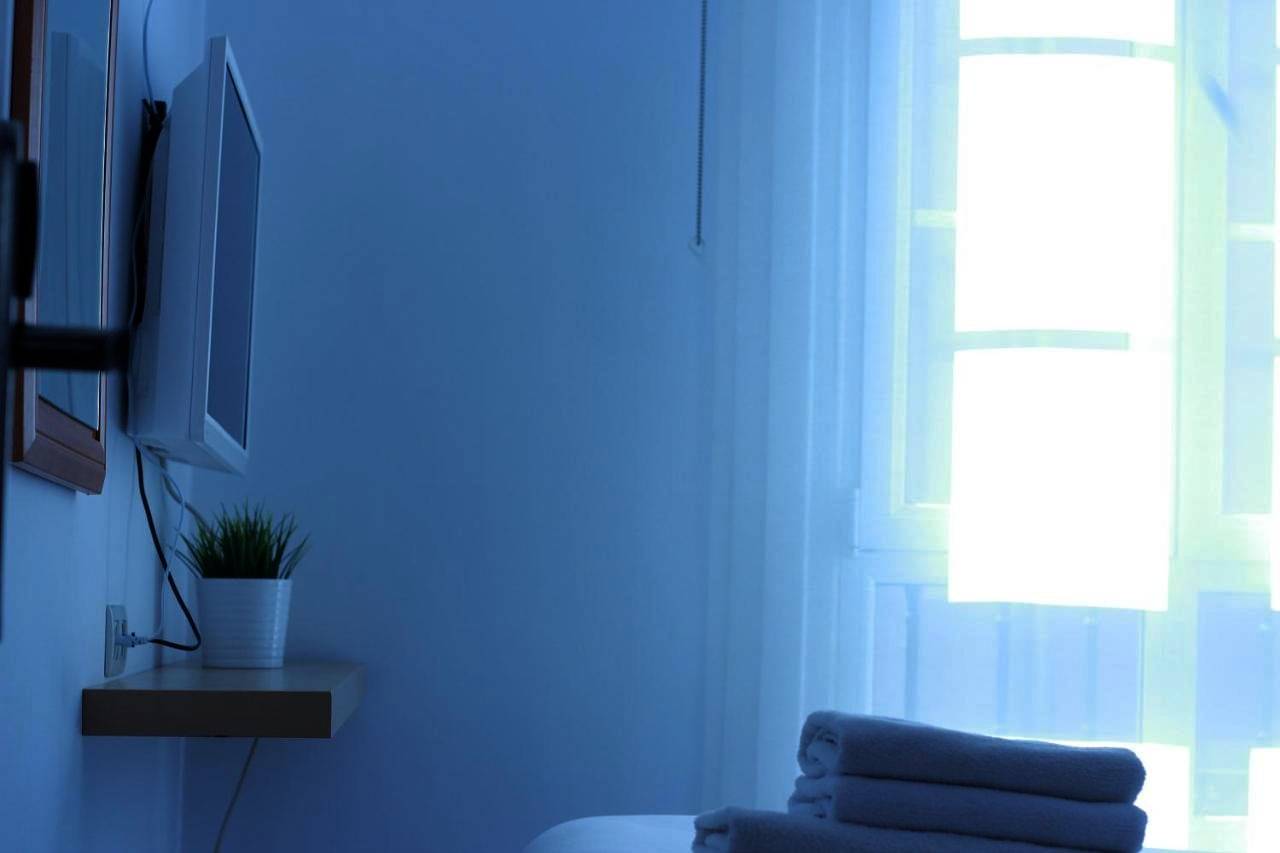Zubia Urban Rooms in Spa-Balneario Jardines de Albia (Bilbao), Bilbao