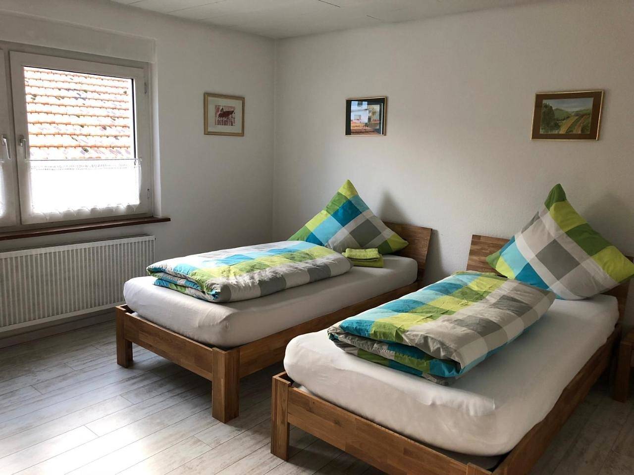 Ganze Ferienwohnung, Twin Room in Morschen, Knüllgebirge