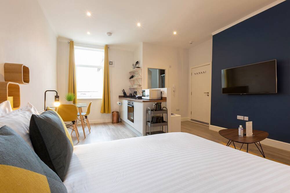 Entire apartment, No3a Fulwood Heights - Beautiful Studio nr hosp in Preston, Lancashire
