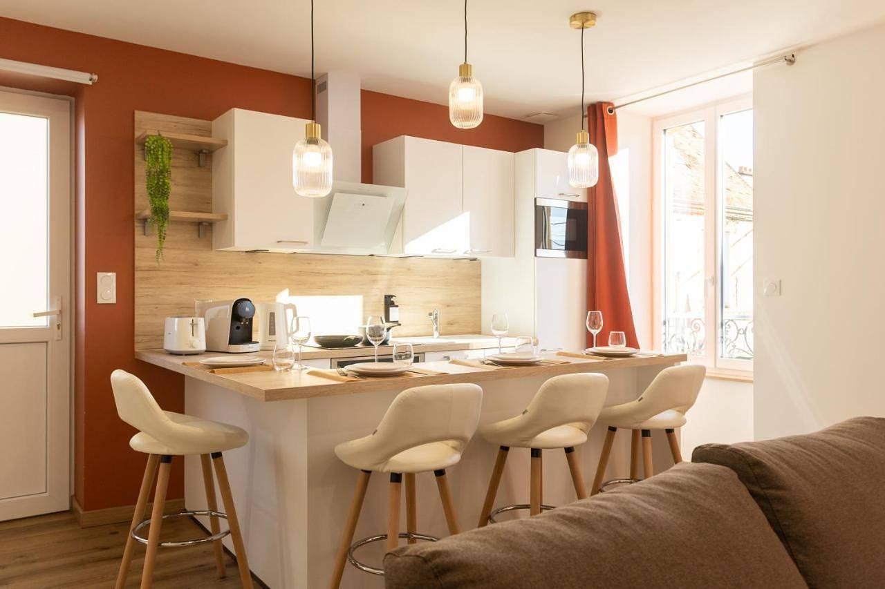 Appartement entier, One-Bedroom Apartment in Digoin, Région de Charolles