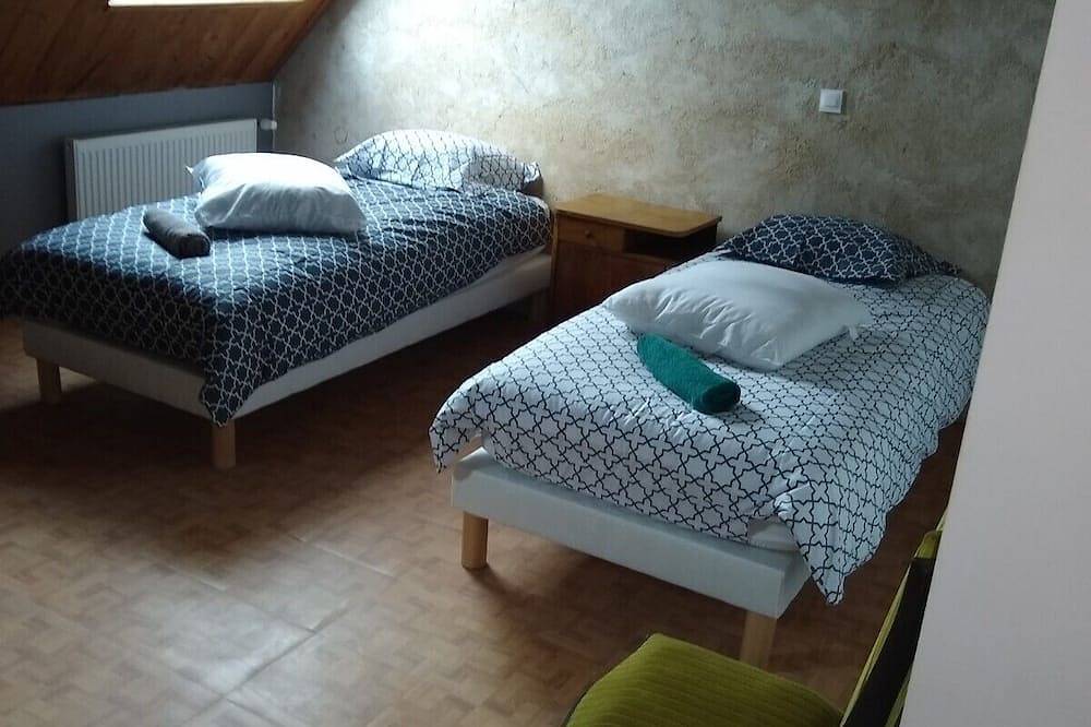 Appartement entier, Voyage au milieu des vignes à 17 kms de Beaune in Nolay, Région de Beaune