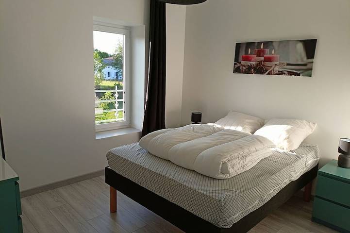 Location de vacances pour 12 personnes, avec jardin et terrasse à Salles - 3