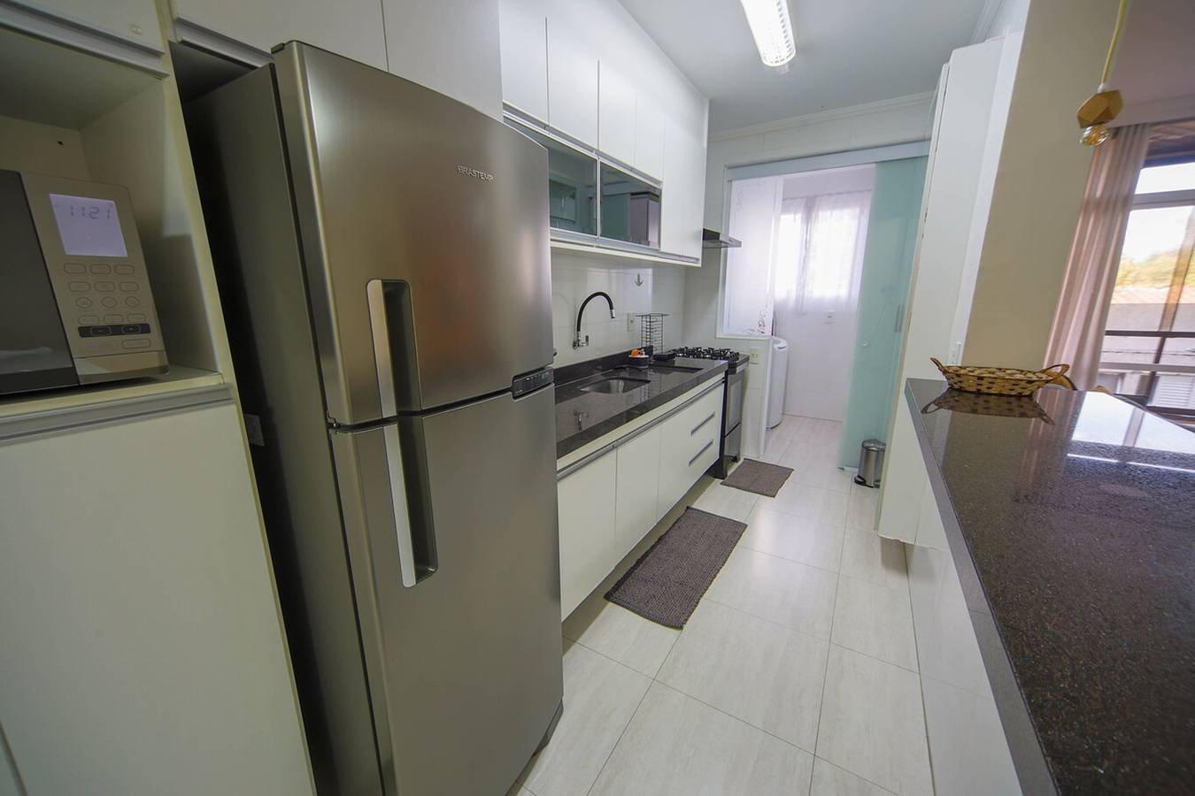 Appartamento intero, Apto completo com wi-fi, ar-cond a 200m da praia in Praia da Enseada (Guarujá), Baixada Santista