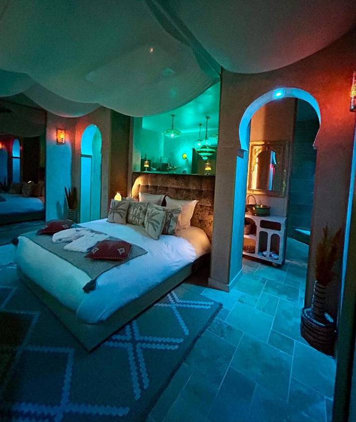 Hôtel pour 2 personnes, avec terrasse et jacuzzi à Lagrâce-Dieu