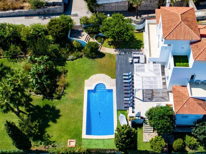 Villa voor 15 personen, met tuin in Puerto Banús