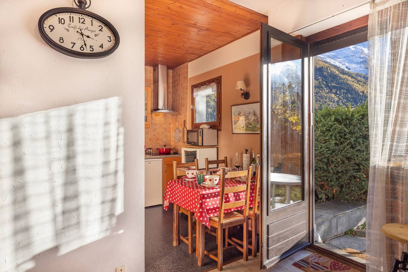 Ganze Wohnung, Ferienwohnung "Le Brévent Bat A" mit Bergblick, privater Terrasse und Wlan in Brevent-Flegere, Chamonix