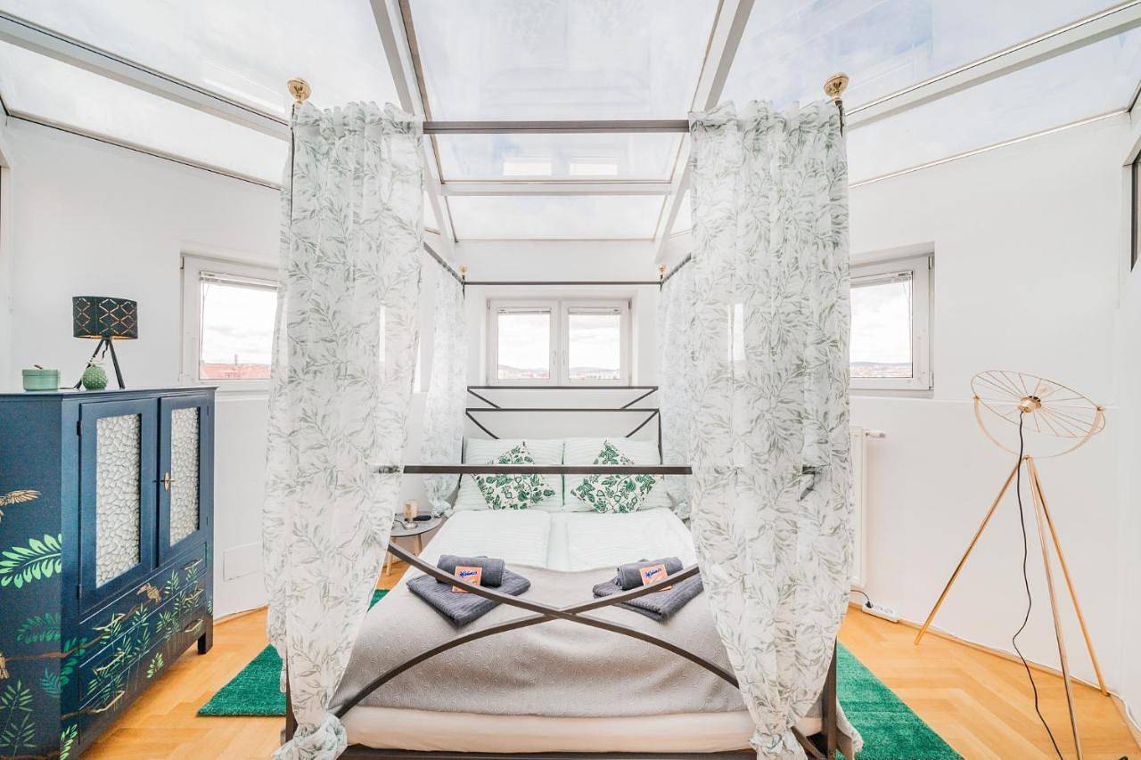Ganze Wohnung, Penthouse apartment - Sauna - Terrasse - Ac in Wien, Donau Niederösterreich