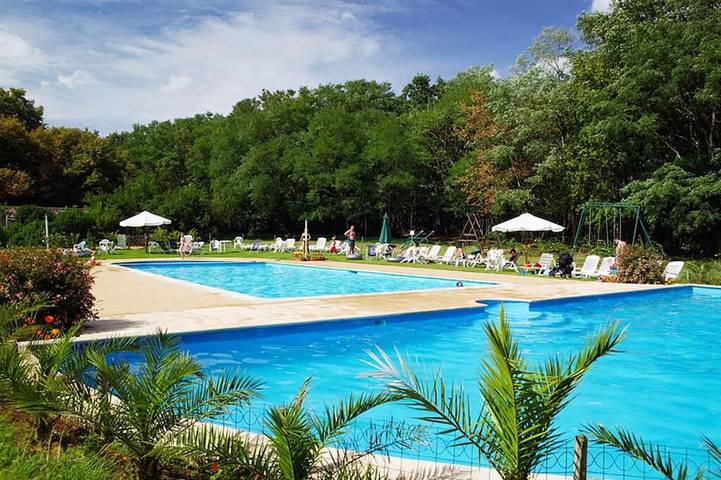 Maison de vacances pour 28 personnes, avec jardin ainsi que piscine et terrasse
