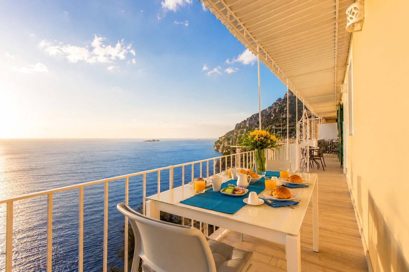 Amore Rentals - Villa Anna con Terrazza Privata e Vista Mare in Positano, Amalfiküste