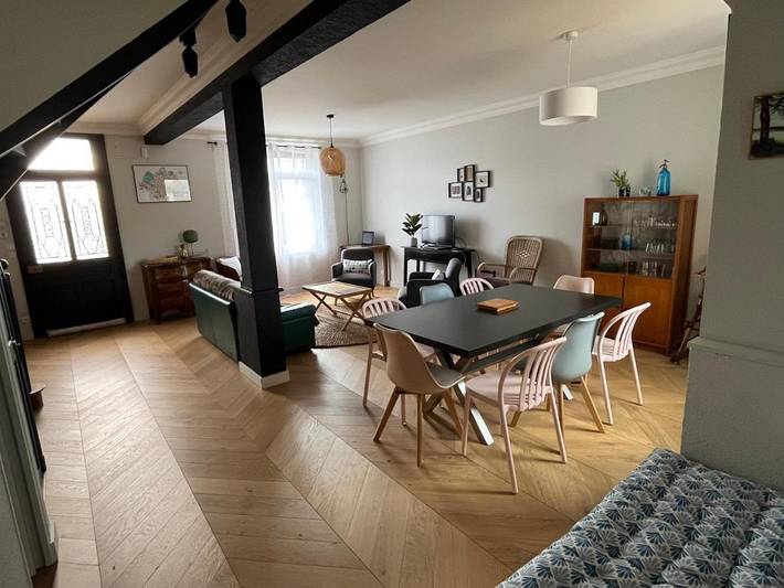 Location de vacances pour 8 personnes, avec Terrasse et Jardin dans Passay