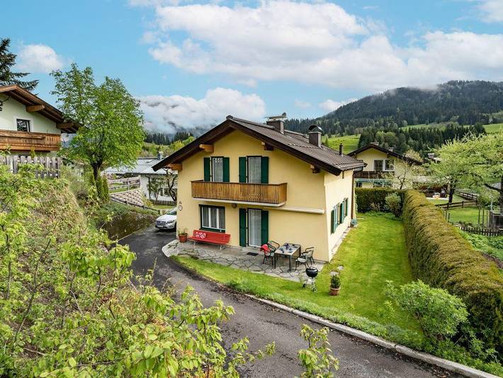 Ferienhaus für 6 Personen, mit Balkon und Terrasse sowie Garten in Fieberbrunn