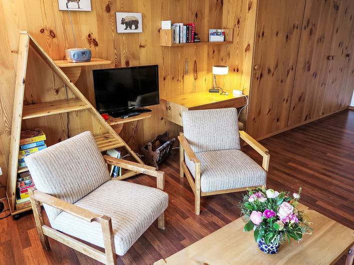 Ferienwohnung für 4 Personen, mit Balkon und Garten sowie Ausblick in Graubünden - 3