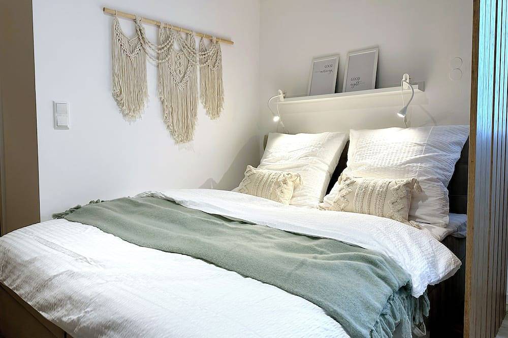 Apartamento entero, 2 room ambient apartment with queen-size bed, bunk bed & sofa bed near the Alster in Hamburg Barmbek, Hamburgo