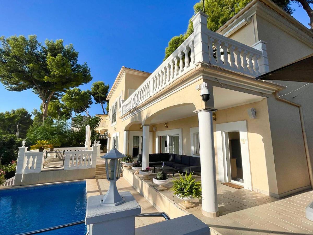 Three-Bedroom Villa in Peguera, Calvià