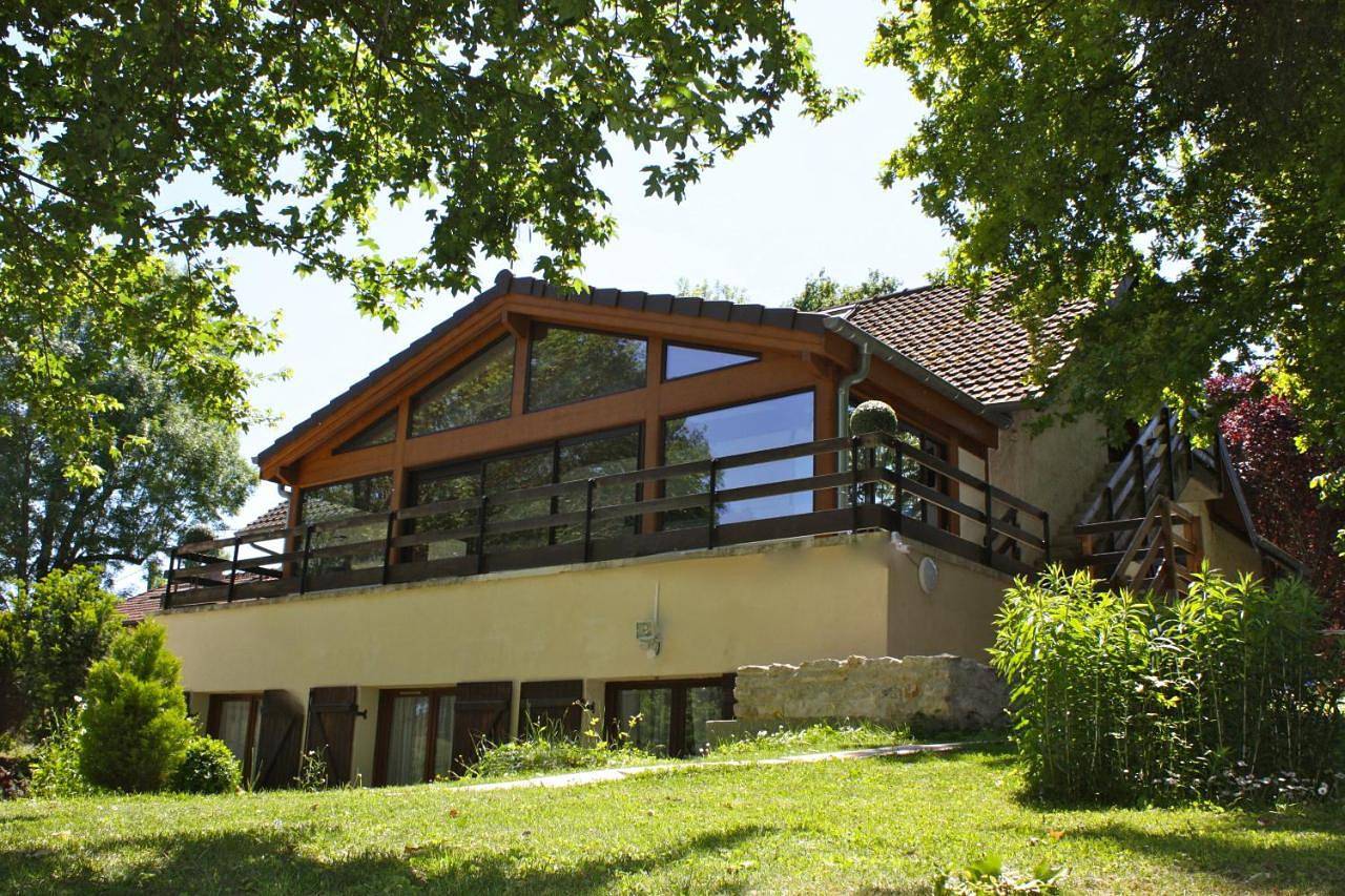 Attic Double Room in Saint-Germain-sur-Morin, Seine-et-Marne