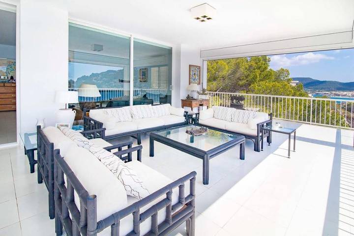 Villa pour 10 personnes, avec vue ainsi que jardin et piscine, animaux acceptés à Port d'Andratx - 2