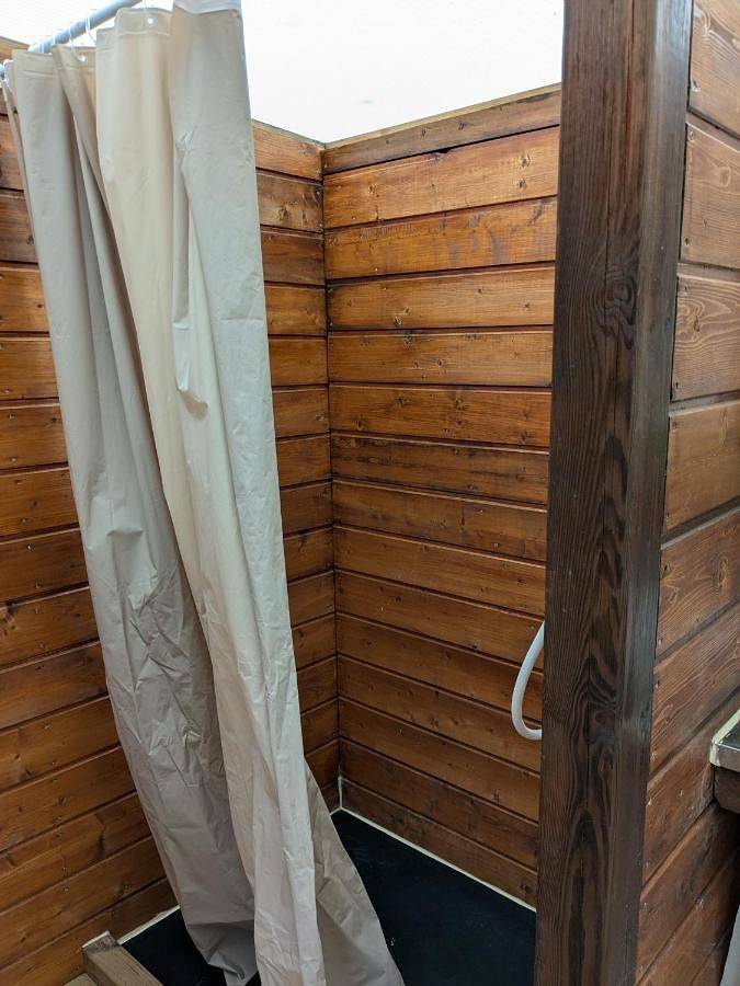 Gîte pour 6 personnes, avec vue sur le lac et vue ainsi que balcon et jardin dans Talloires-Montmin - 2