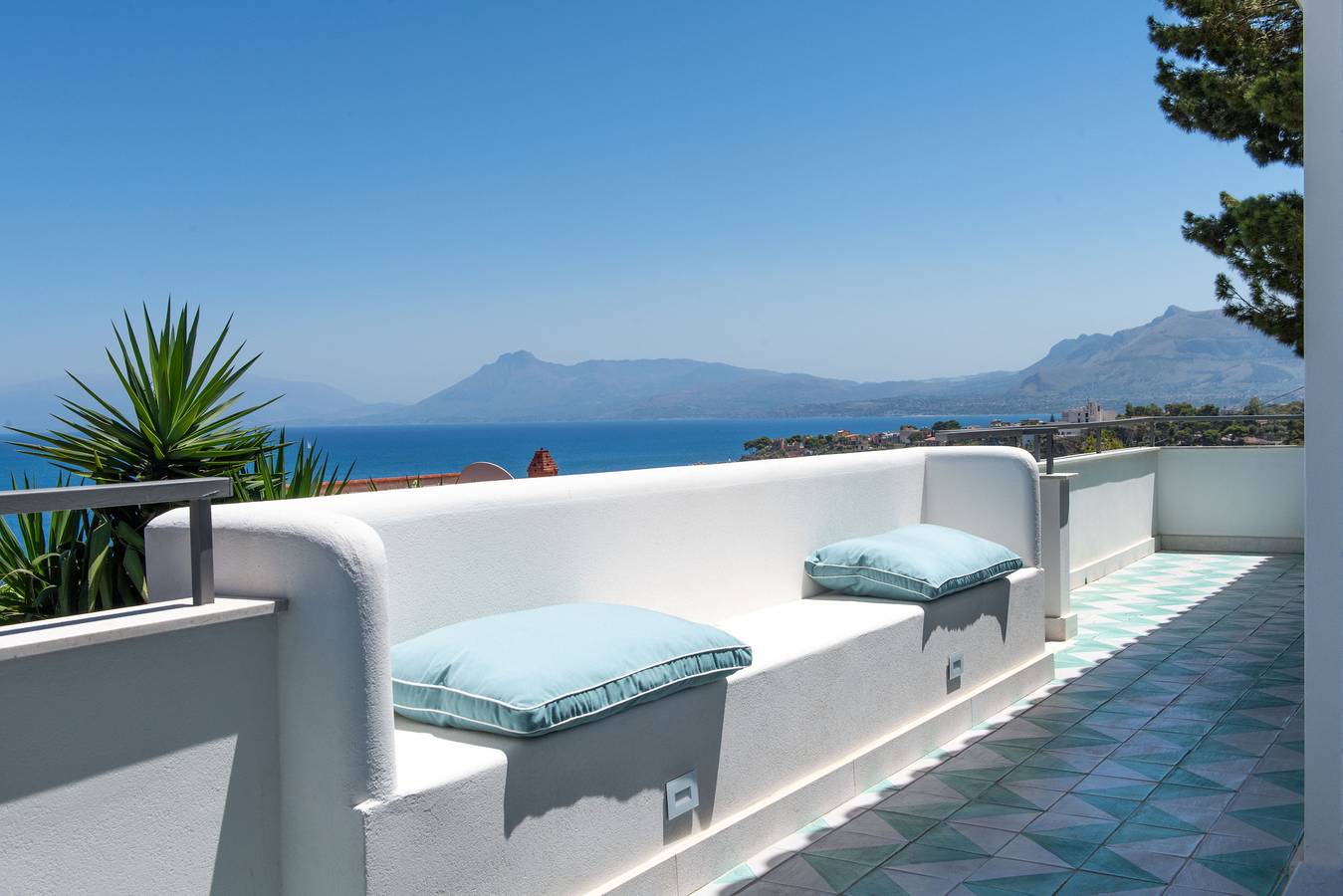 Ganze Wohnung, Casa Elia con Terrazza Vista Mare by Wonderful Italy in Capo Zafferano, Palermo Provinz