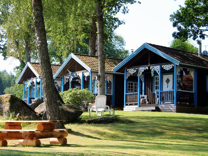 Bungalow für 4 Personen, mit Terrasse und Garten sowie Seeblick in Südschweden