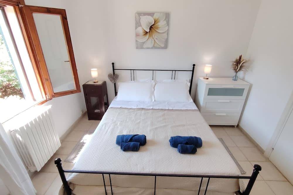 *New for this year, air conditioning* Beautiful, private & spacious villa. in Ceglie Messapica, Salento