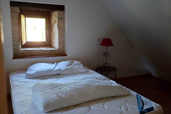Location de vacances pour 4 personnes, avec Jardin et Piscine à Montgesty - 2
