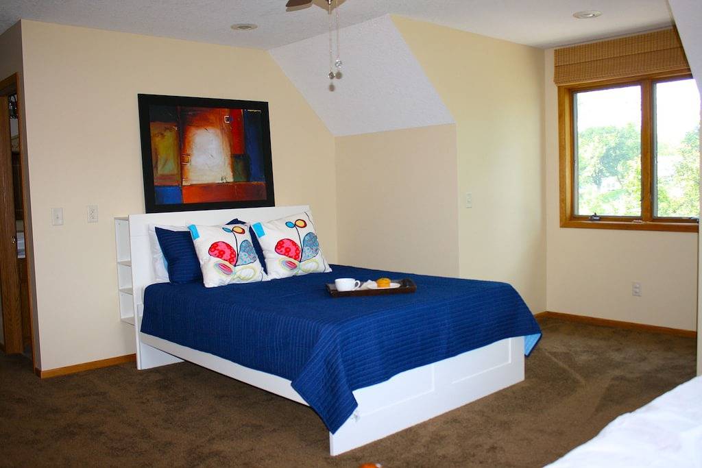 Familienurlaub am See auf dem Punkt! Kajaks / 2 Feuerstellen / Privatstrand / Etagenbetten in Chisago County