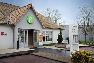 Hôtel pour 2 personnes, avec jardin à Saint-Laurent-de-Mure