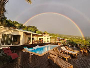 Villa pour 8 personnes, avec piscine ainsi que jardin et vue, animaux acceptés sur l' Île de la Réunion
