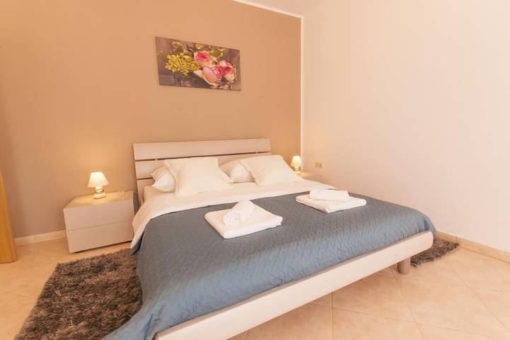 Spaziosa e private pool villa, Wifi, recintato in Pisino, Istria centrale