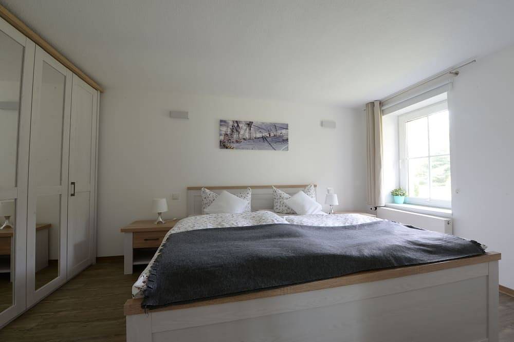 Ganze Wohnung, Komfortable Ferienwohnung Gartenparadies in Fuhlendorf, Vorpommern-Rügen