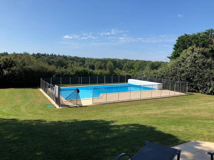 Ferienhaus für 8 Personen, mit Balkon und Terrasse sowie Garten und Pool