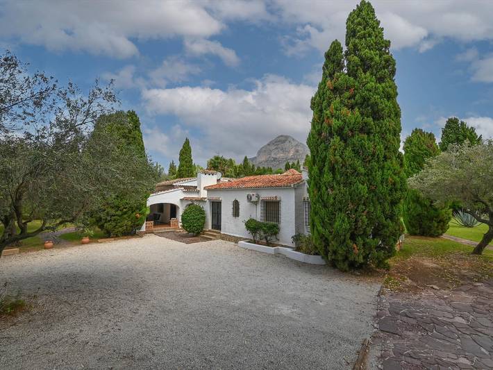 Casa rural para 4 personas, con jardín en Jávea